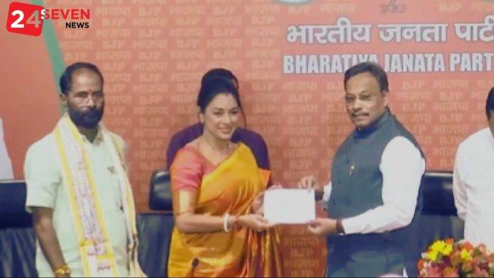 Television Queen ‘Anupama’ Takes a Political Leap Rupali Ganguly Joins BJP