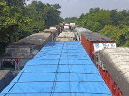 Jharkhand-Bengal border reopened after 24 hours, thousands of trucks were stranded, know why Mamata's government had closed it
