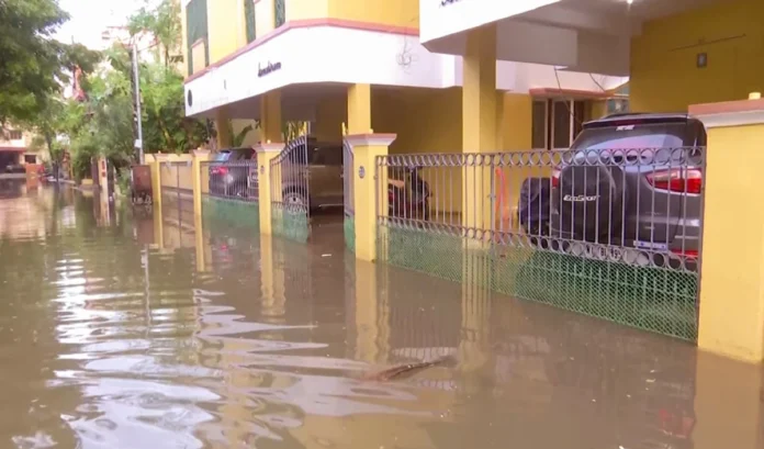 Chennai Rain| Heavy rain warning in Chennai! Orange alert issued, schools and colleges closed
