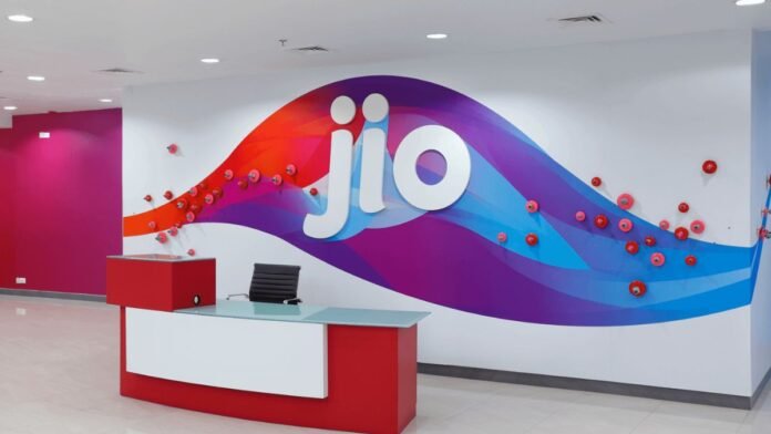 Jio's 72 day plan makes BSNL's air tight, 164GB 5G data will provide full entertainment
