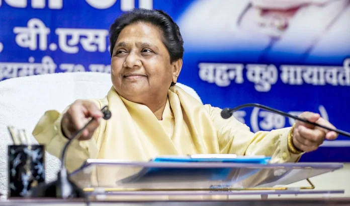 Mayawati accused BJP-Congress of conspiracy to end reservation
