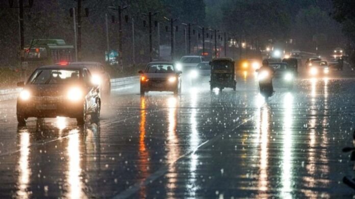 Warning of heavy rain in three districts of Kerala, IMD issues orange alert
