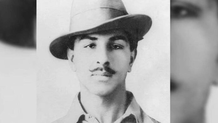 'Bhagat Singh is not a revolutionary but...', uproar in Pakistan over the statement of retired army officer
