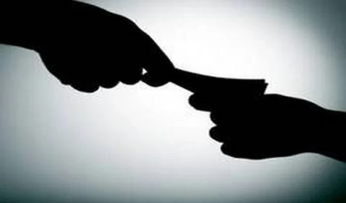 Chief constable arrested red handed taking bribe of Rs 25 thousand in Rajasthan
