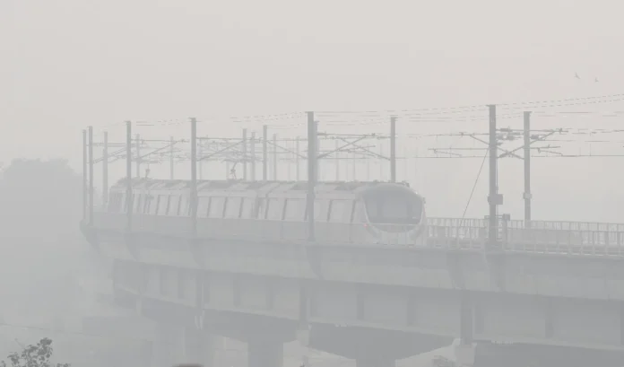 Delhi Air Pollution: AQI crosses 500, situation is continuously worsening due to pollution
