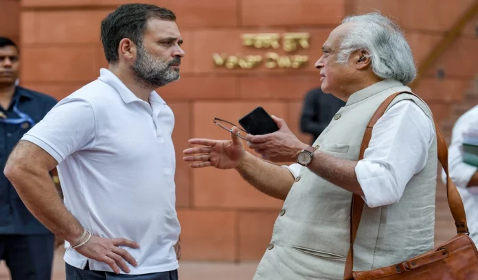 Enough Rahul Gandhi...Congress leaders were in attacking mode on Adani-Modi, then the lights went off, so did Jairam Ramesh get the electricity cut?
