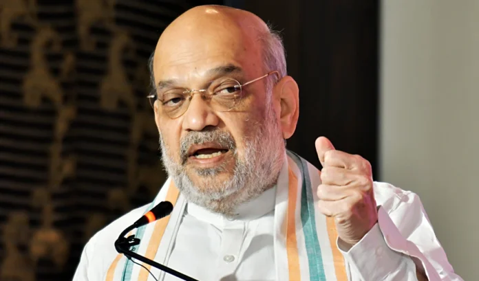 Maharashtra Assembly Elections Home Minister Amit Shah's helicopter was checked in Hingoli, Maharashtra, EC officials opened the bags and checked.
