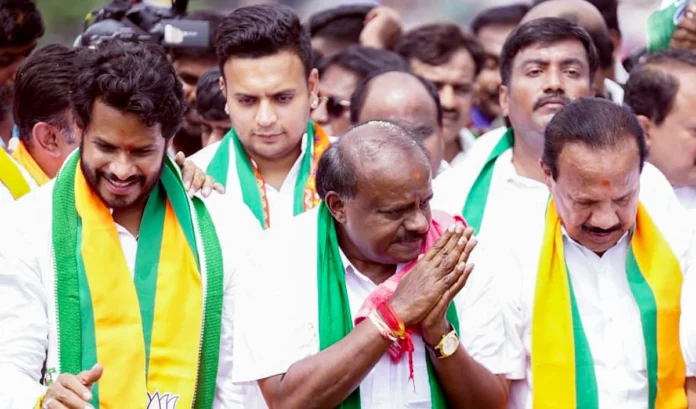 Nikhil Kumaraswamy's fan attempts suicide after JDS leader's defeat
