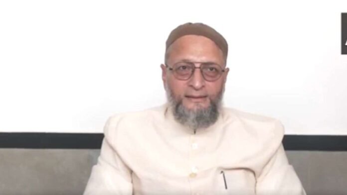 'Terrorists are coming from Pakistan, why are you not stopping them', Owaisi targeted the central government.
