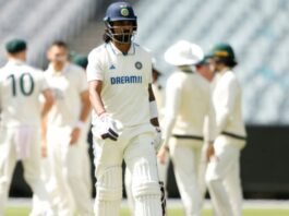 Who plays like this brother, KL Rahul out in a strange way, see this VIDEO
