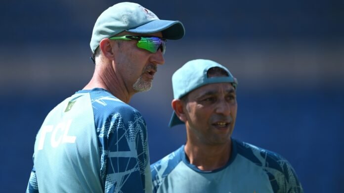 Pakistan suffered a big blow before the Champions Trophy, after Gary Kirsten this coach now resigns
