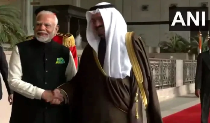 Singer Mubarak Al Rashed sang on PM Narendra Modi's Kuwait visit "better than all places"
